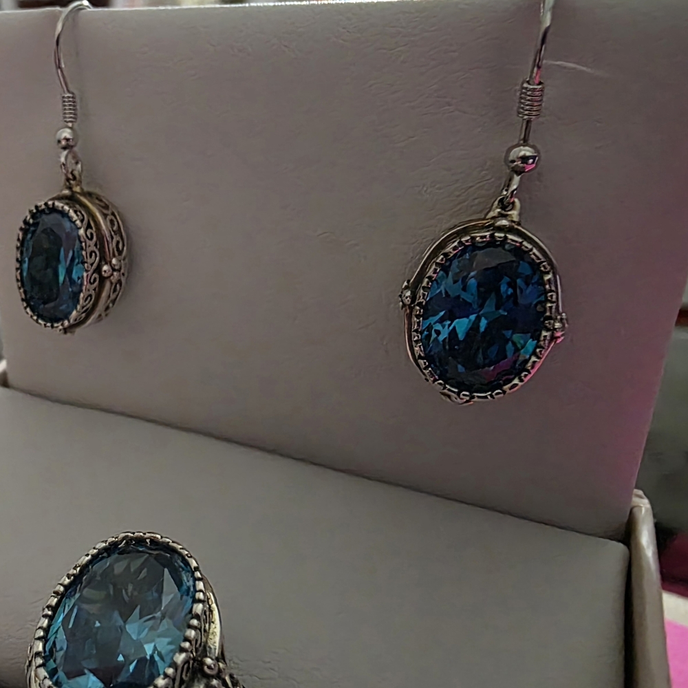NEW NEVER WORN. Elegant Blue Apatite simulant Gemstone Earrings and Ring Set - Picture 2 of 5
